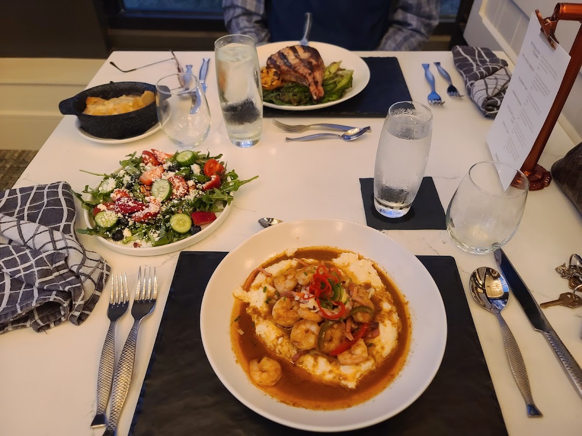 Millhouse Kitchen + Bar-8